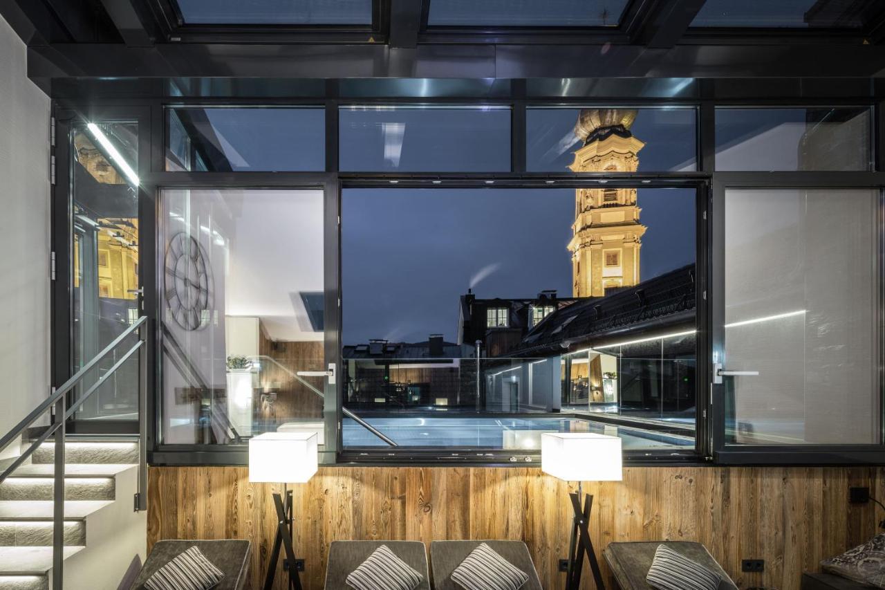 Hotel-Gasthof Hoettl Deggendorf Buitenkant foto